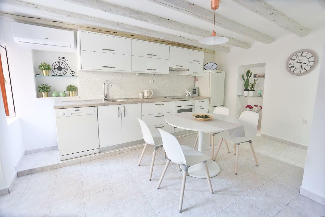 Apartman Dioniz Split Exterior foto